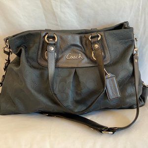 Coach Signature Ashley Carry All